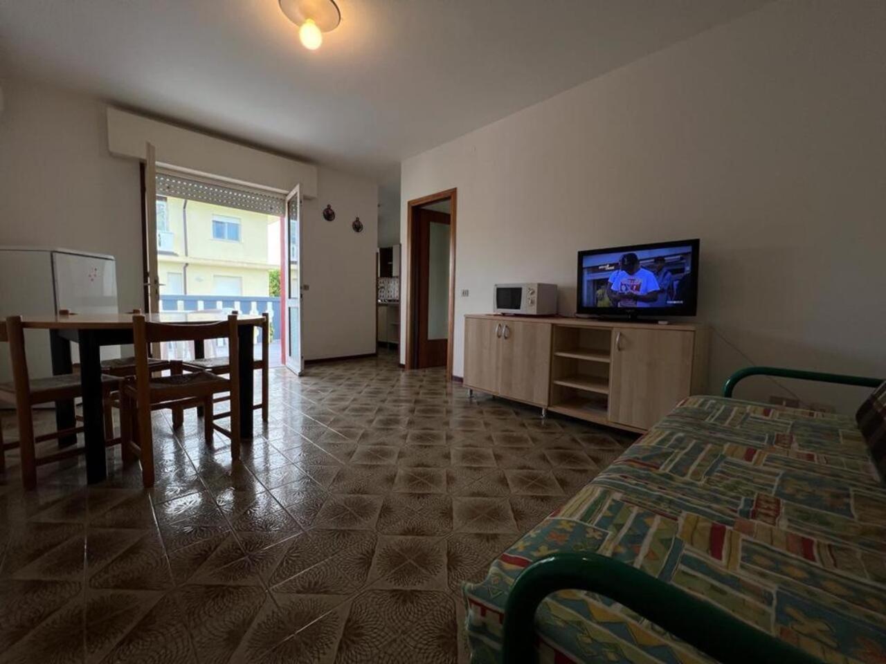 Condominio Ivelca Lignano Sabbiadoro Buitenkant foto