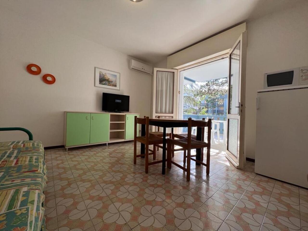 Condominio Ivelca Lignano Sabbiadoro Buitenkant foto
