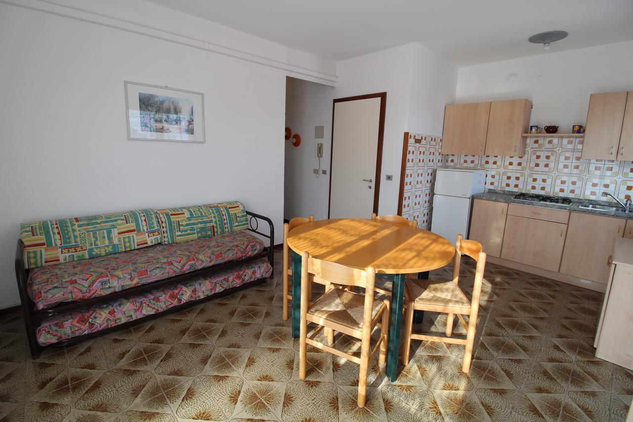 Condominio Ivelca Lignano Sabbiadoro Buitenkant foto
